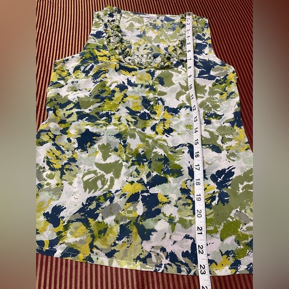 Halogen Floral Sleeveless Top - Green and Blue size XS petite - Picture 6 of 8